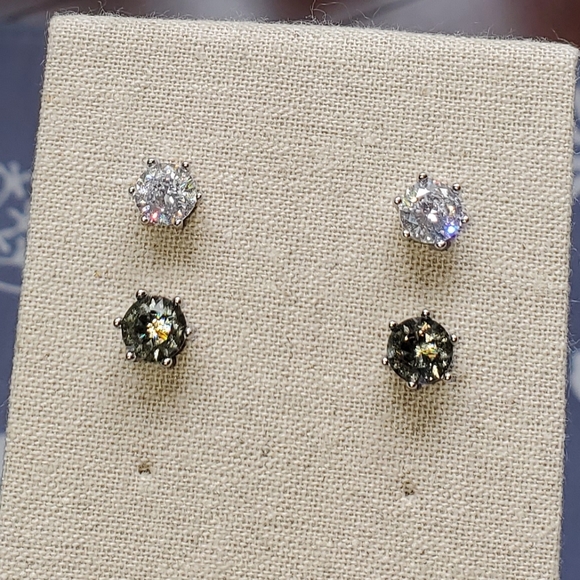 Sparkle Studs - Picture 2 of 2